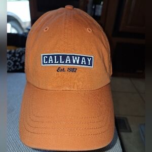 A Vintage Callaway Golf 100% cotton  adjustable ball cap. OSFM.